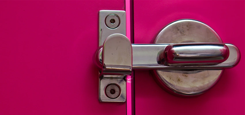 Childproof Gate Lock in Newark, California